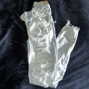 Distressed High-rise jegging